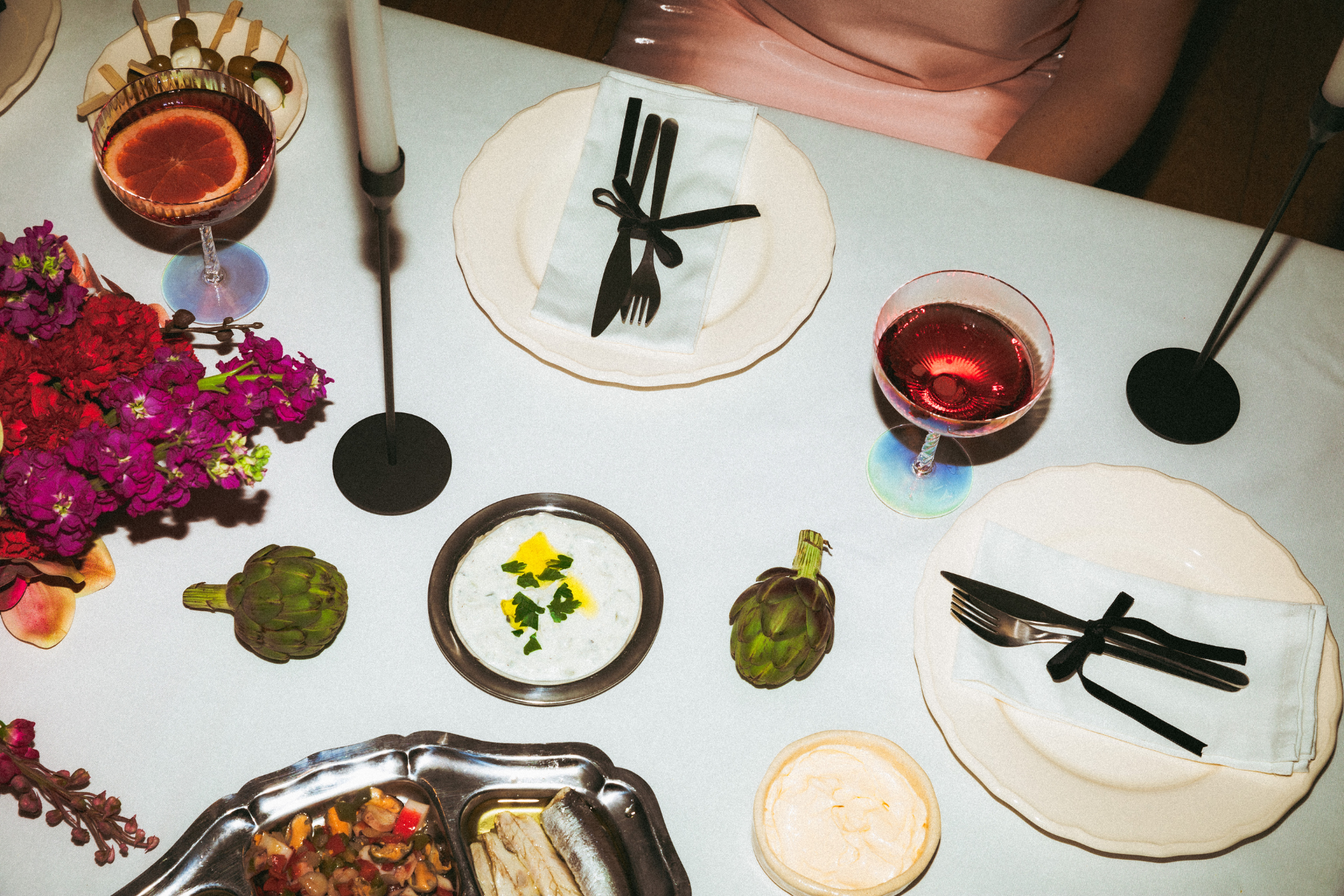 recevoir en grand dans une petite maison